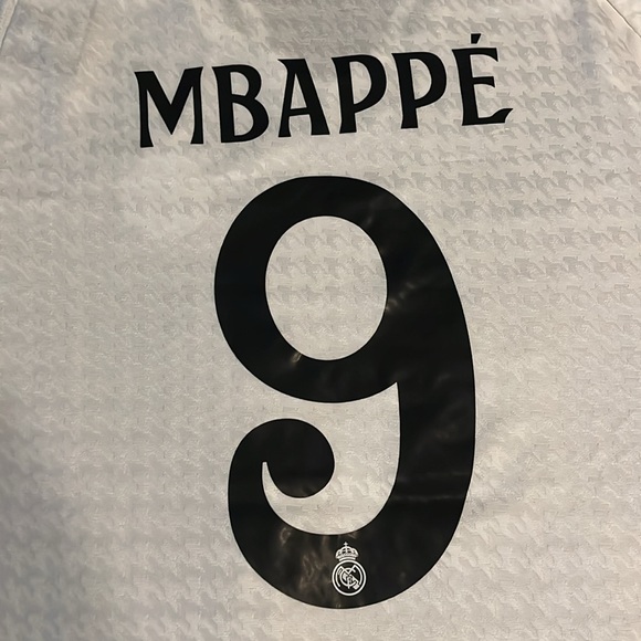 Mbappe Real Madrid Home Jersey 24/25 XXL - Picture 4 of 9
